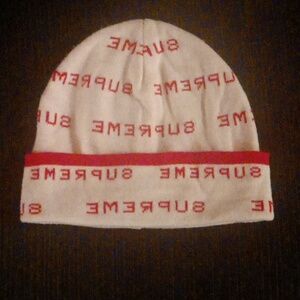 Supreme logo repeat beanie white